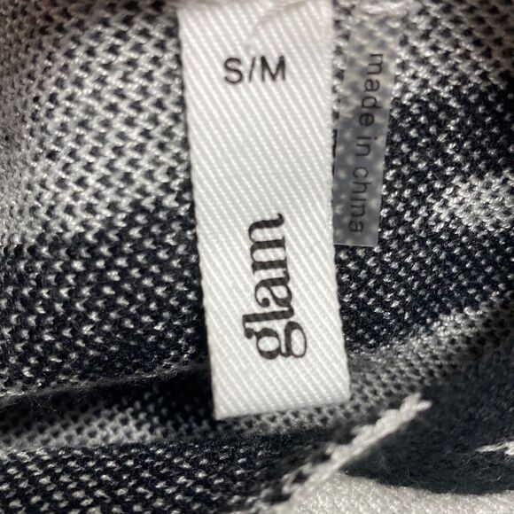 Glam White & Black Zebra Print Quarter Sleeve Sweater Size Small - Picture 5 of 7